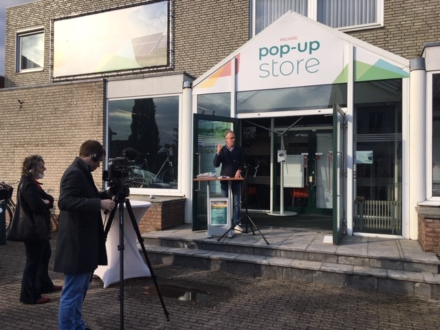 Opening pop up store